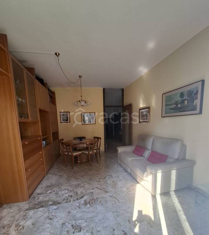 appartamento in vendita a Pavia in zona Centro Città