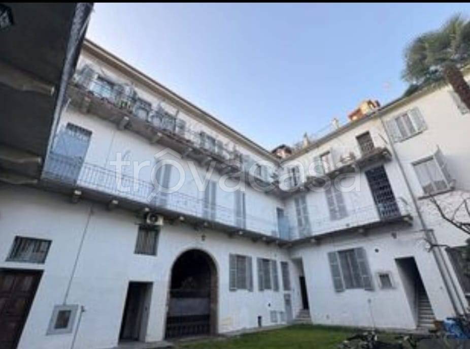 appartamento in vendita a Pavia in zona Centro Città