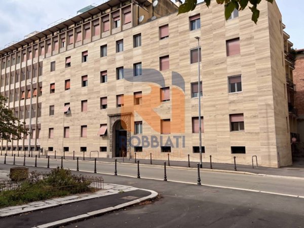 appartamento in vendita a Pavia in zona Centro Città