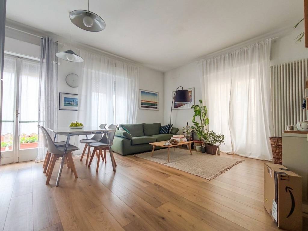 appartamento in vendita a Pavia in zona Centro Città