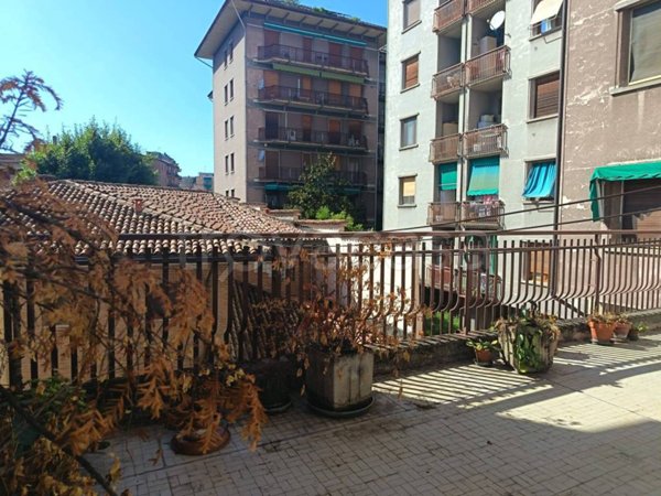 appartamento in vendita a Pavia in zona Stazione
