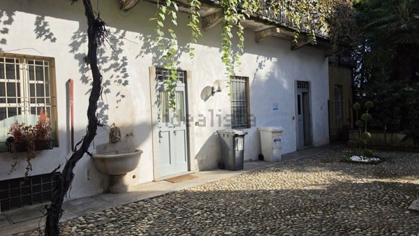 appartamento in vendita a Pavia in zona Centro Città