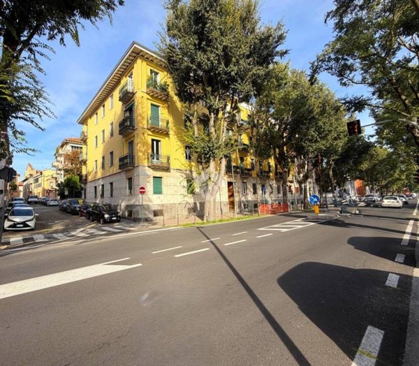 appartamento in vendita a Pavia in zona Centro Città