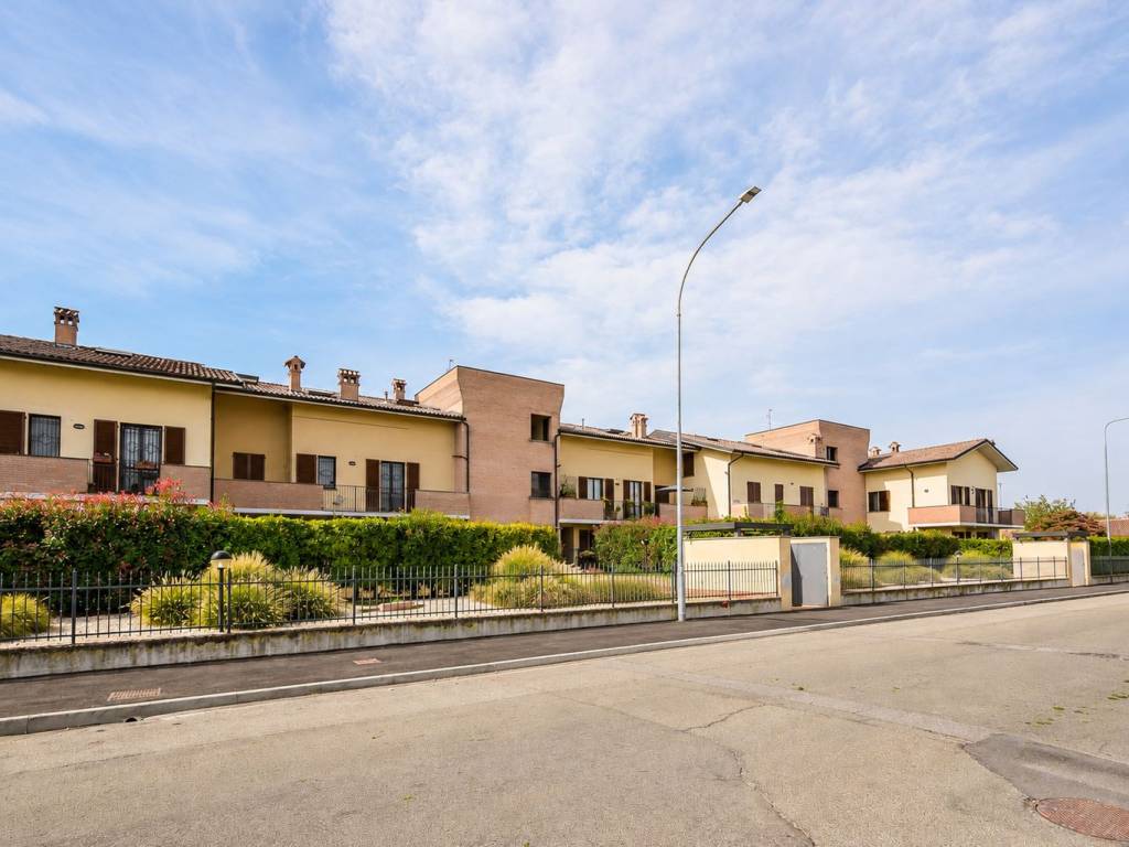 appartamento in vendita a Pavia in zona San Pietro