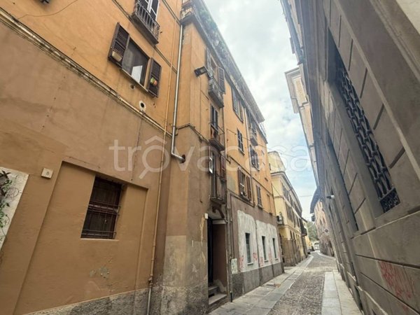 appartamento in vendita a Pavia in zona Centro Città