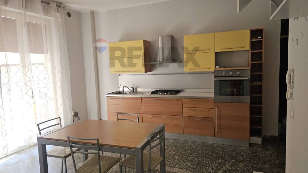 appartamento in vendita a Pavia in zona Centro Città