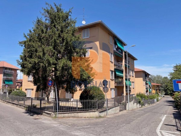 appartamento in vendita a Pavia in zona Campari