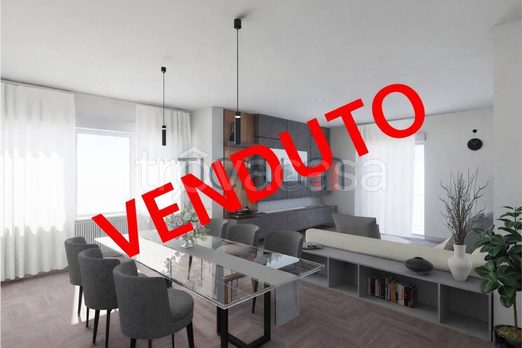 appartamento in vendita a Pavia in zona Viale Della Libertà