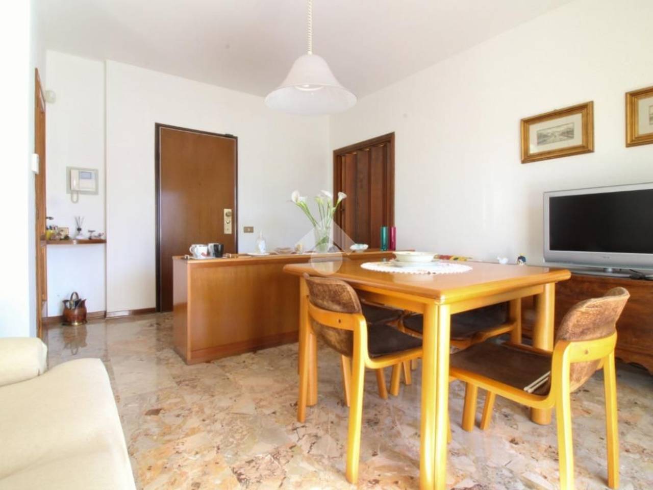 appartamento in vendita a Pavia in zona Vallone