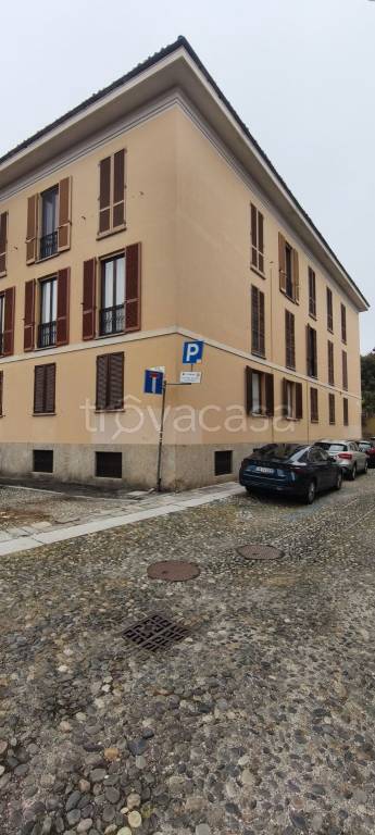 appartamento in vendita a Pavia in zona Centro Città