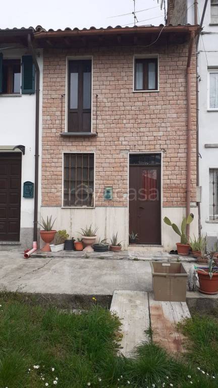 casa indipendente in vendita a Pietra de' Giorgi