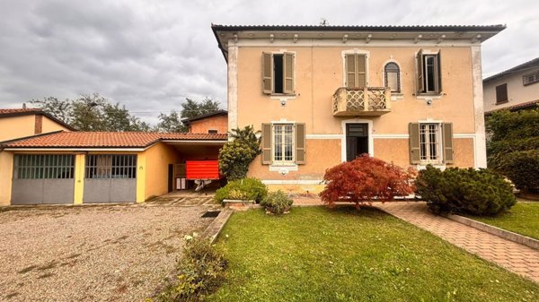 casa indipendente in vendita a Pietra de' Giorgi