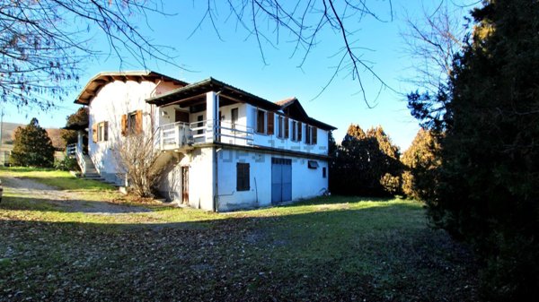 casa indipendente in vendita a Pietra de' Giorgi