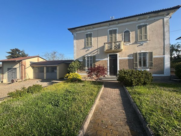 casa indipendente in vendita a Pietra de' Giorgi