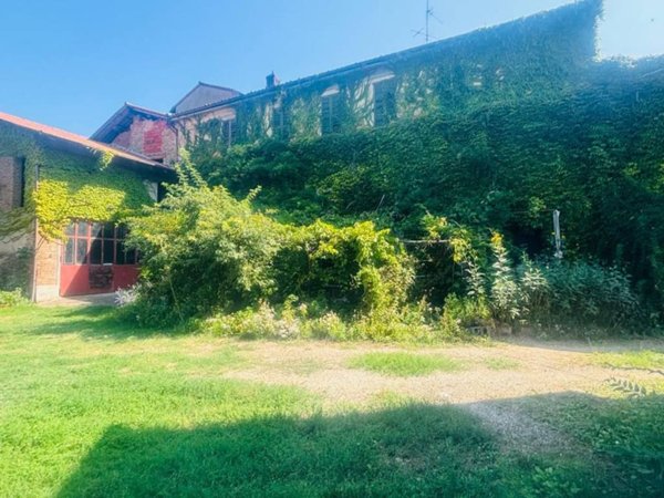 casa indipendente in vendita a Pietra de' Giorgi