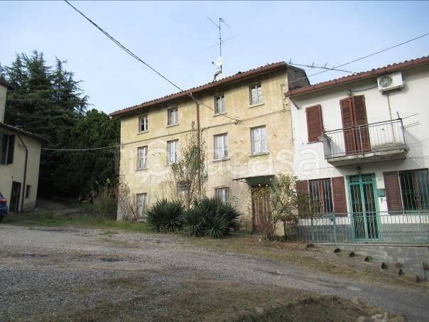 ufficio in vendita a Pietra de' Giorgi in zona Fitti