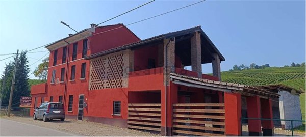 casa indipendente in vendita a Pietra de' Giorgi