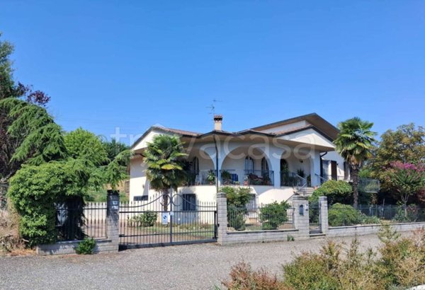 casa indipendente in vendita a Pietra de' Giorgi