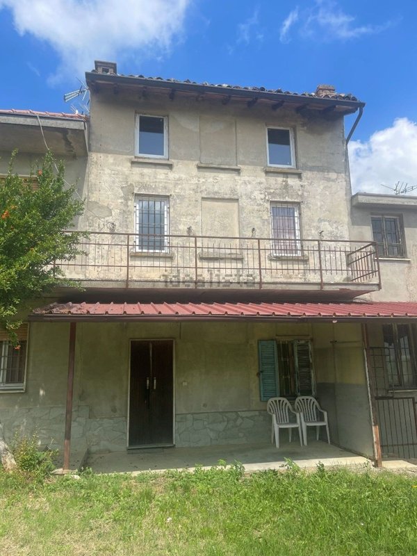 casa semindipendente in vendita a Pietra de' Giorgi