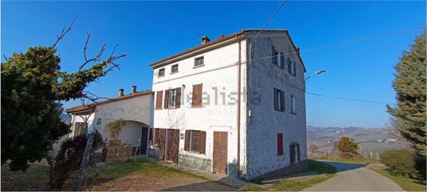 casa indipendente in vendita a Pietra de' Giorgi