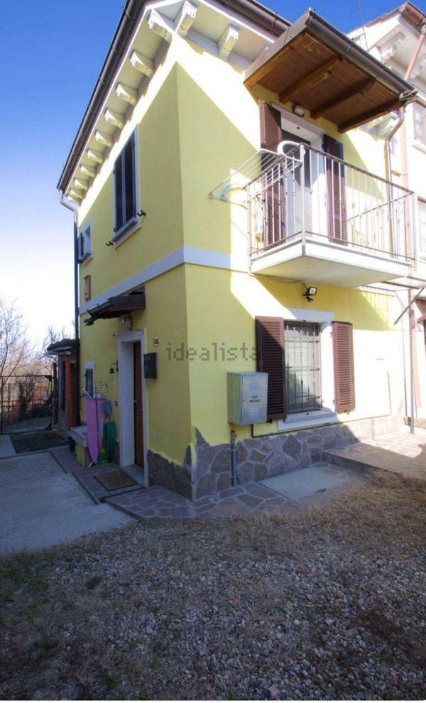 casa indipendente in vendita a Pietra de' Giorgi