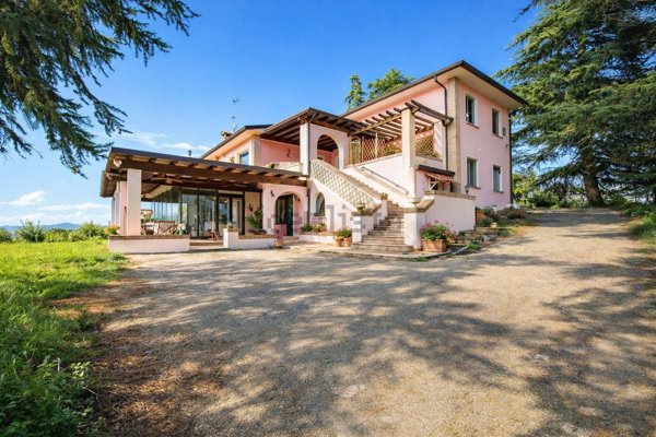 casa indipendente in vendita a Pietra de' Giorgi