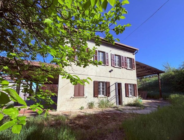 casa indipendente in vendita a Pietra de' Giorgi