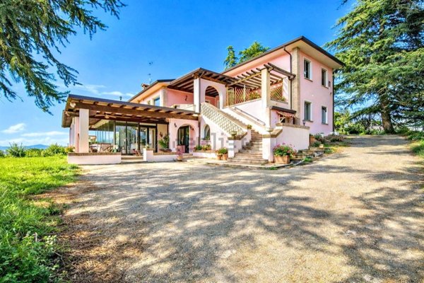casa indipendente in vendita a Pietra de' Giorgi