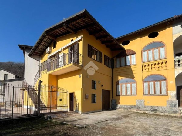 casa indipendente in vendita a Lessolo