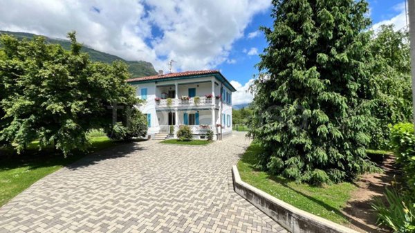 casa indipendente in vendita a Lessolo