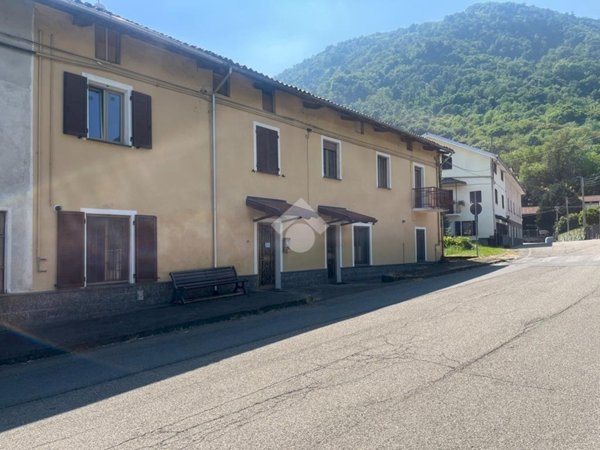 casa indipendente in vendita a Lessolo