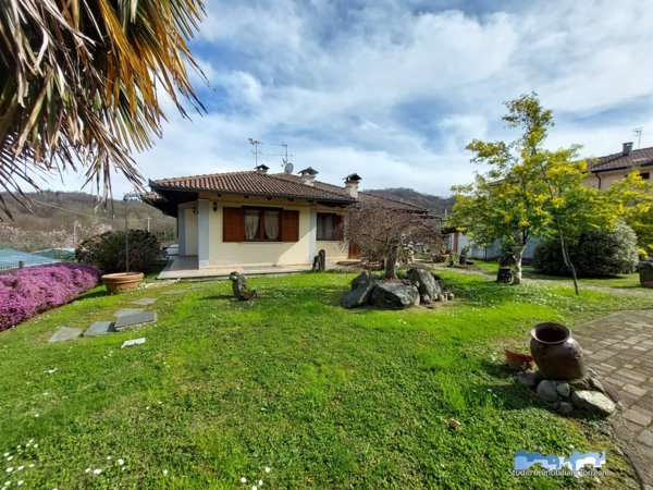 casa indipendente in vendita a Lessolo