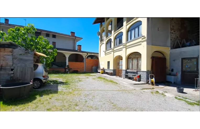 casa indipendente in vendita a Lessolo