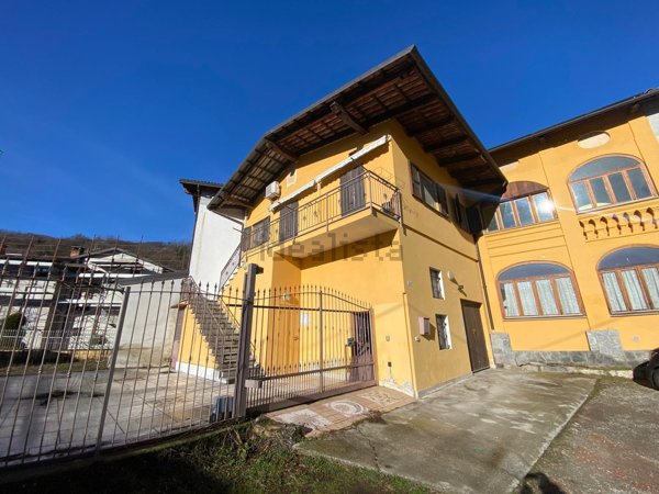 casa semindipendente in vendita a Lessolo