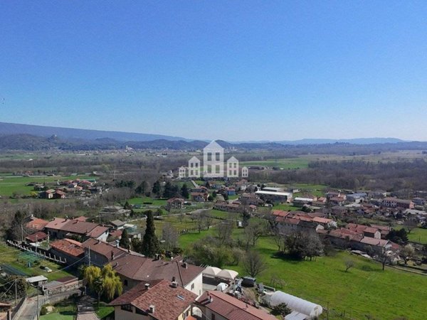 casa indipendente in vendita a Lessolo