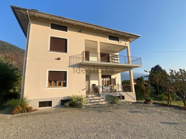 casa indipendente in vendita a Lessolo