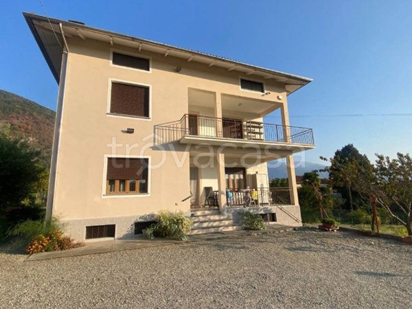 casa indipendente in vendita a Lessolo