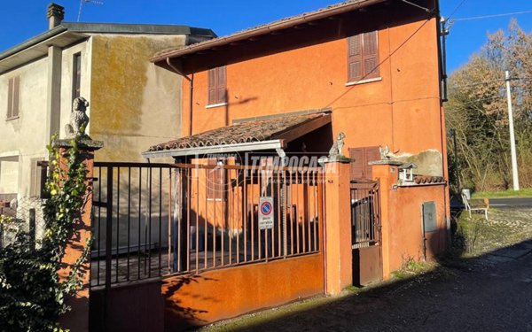 casa indipendente in vendita a Pieve Albignola