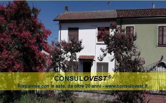 casa indipendente in vendita a Pieve Albignola