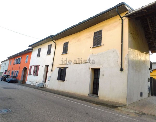 casa semindipendente in vendita a Pieve Albignola