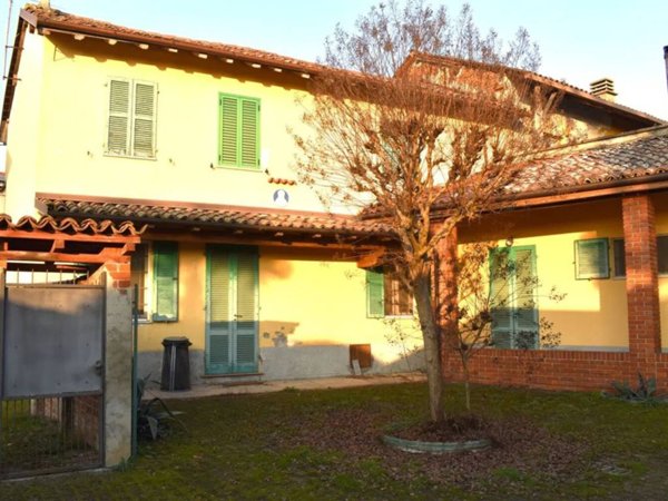 casa indipendente in vendita a Pieve del Cairo