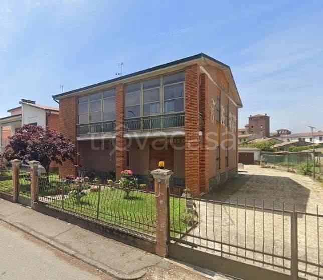 casa indipendente in vendita a Pieve del Cairo