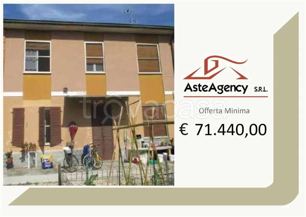casa indipendente in vendita a Pieve del Cairo in zona Cascina Provvidenza