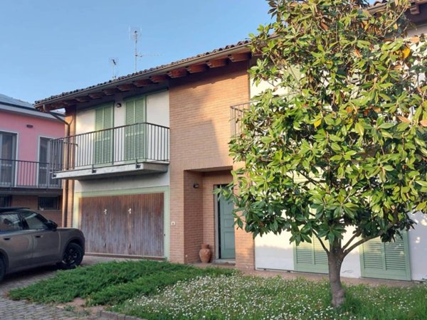 casa indipendente in vendita a Pieve del Cairo in zona Cascina Provvidenza