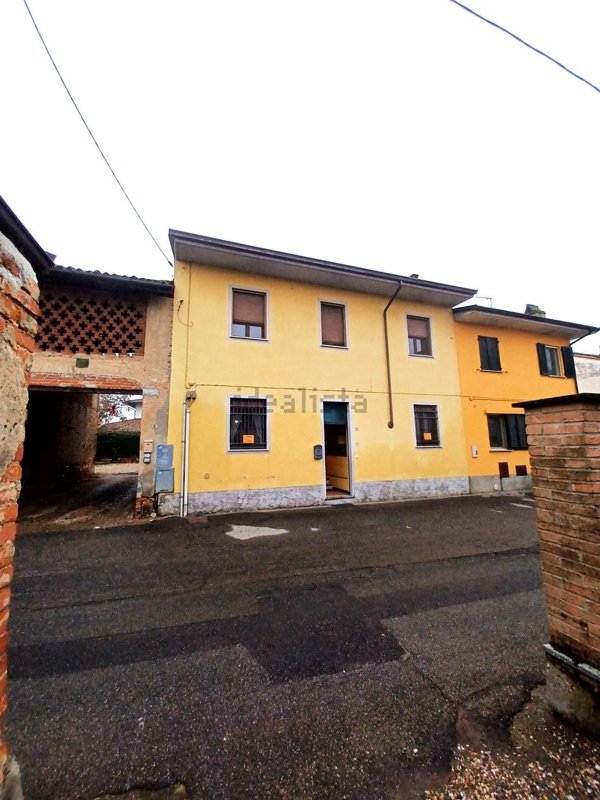 appartamento in vendita a Pieve del Cairo in zona Cascina Provvidenza