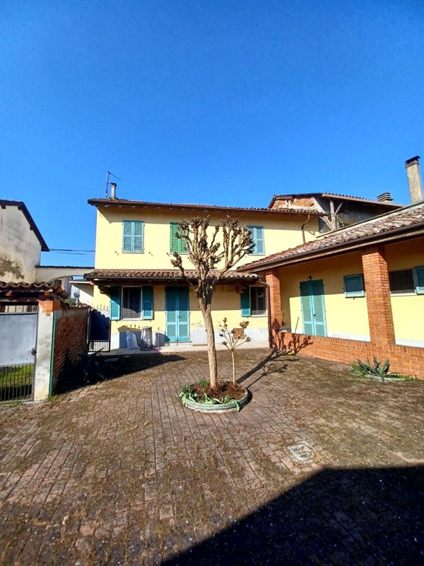 casa indipendente in vendita a Pieve del Cairo in zona Cascina Provvidenza