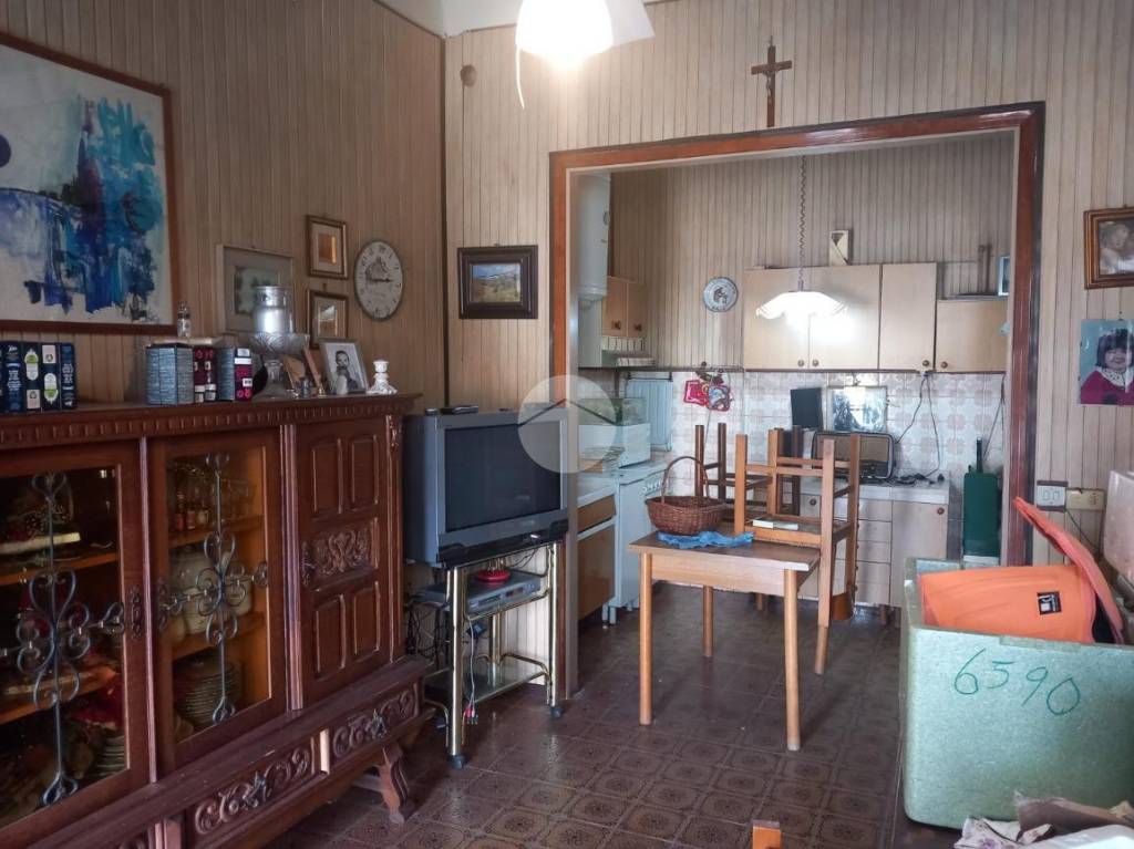 casa indipendente in vendita a Pieve Porto Morone in zona Mezzano