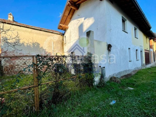 casa indipendente in vendita a Pieve Porto Morone