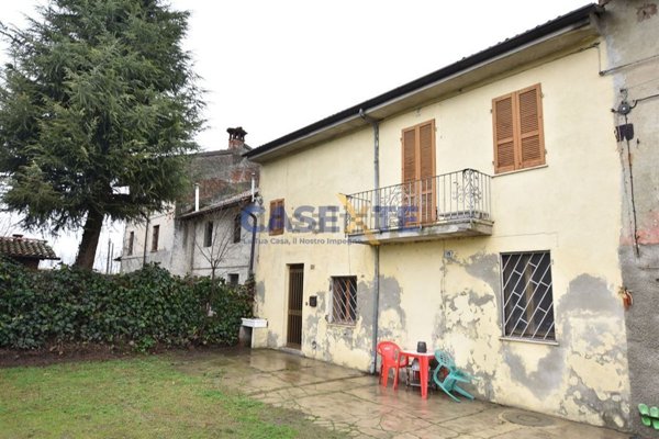 appartamento in vendita a Pieve Porto Morone