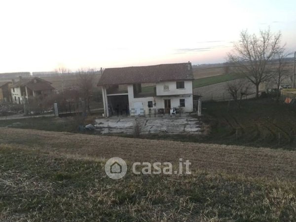 appartamento in vendita a Pieve Porto Morone